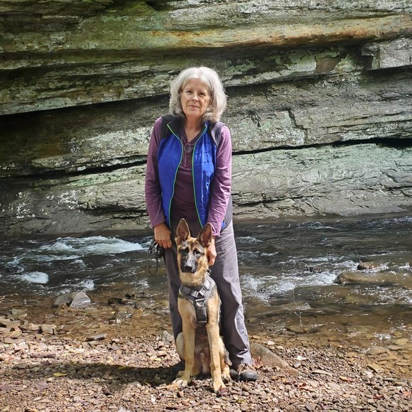 Meet your Posher, Dannette - Picture 1 of 1